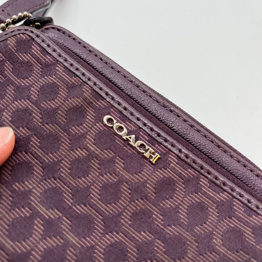 34. Coach Purple Canvas and Leather Signature Zip Top Wristlet - Picture 3 of 7